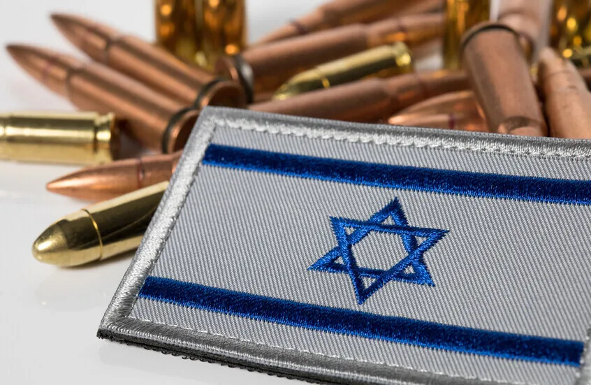 سفير تل أبيب في بروكسل يبرر انتهاكات إسرائيل للقانون الدولي في إيران ولبنان وفلسطين